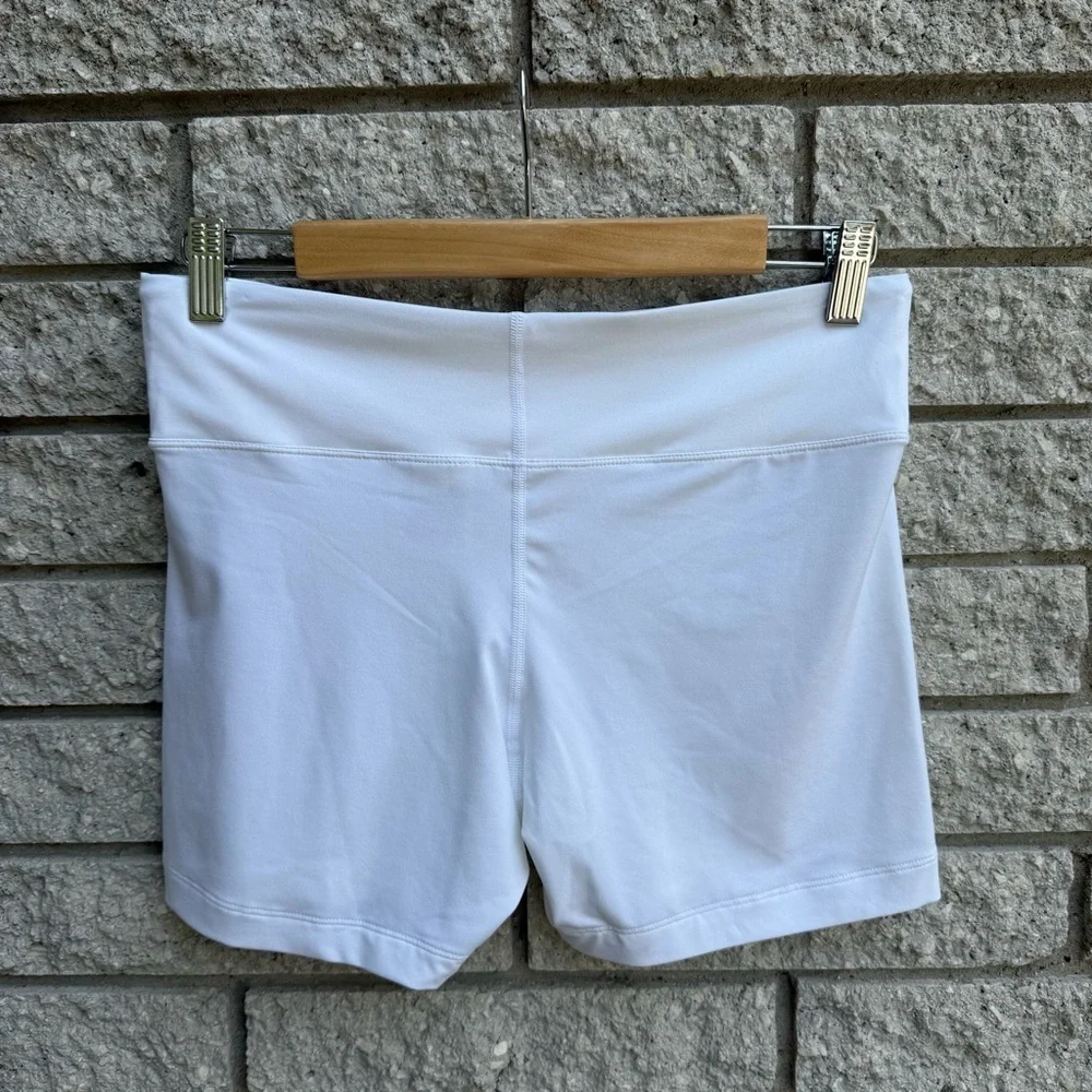 NWOT Nike Golf White Athletic Skirt & Shorts Two Piece Set Golf Skort Medium